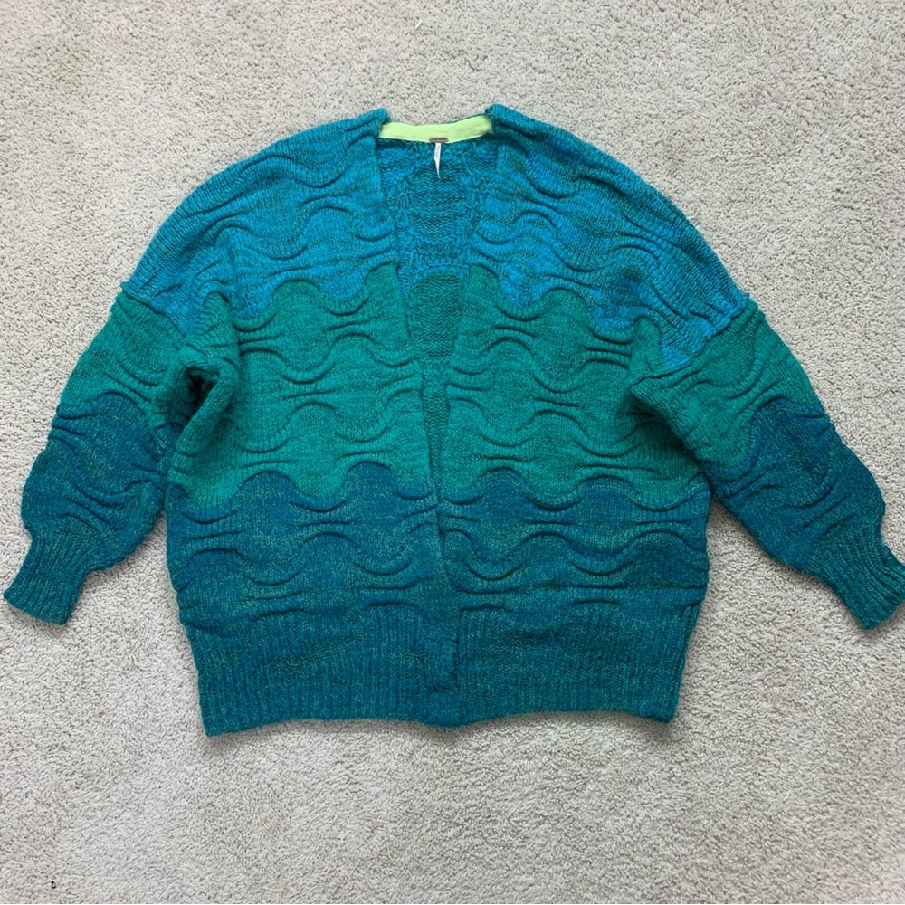 Women's FREE PEOPLE Green & Blue AQUATIC Wavy OVERSIZED Knit CARDIGAN Sweater  S